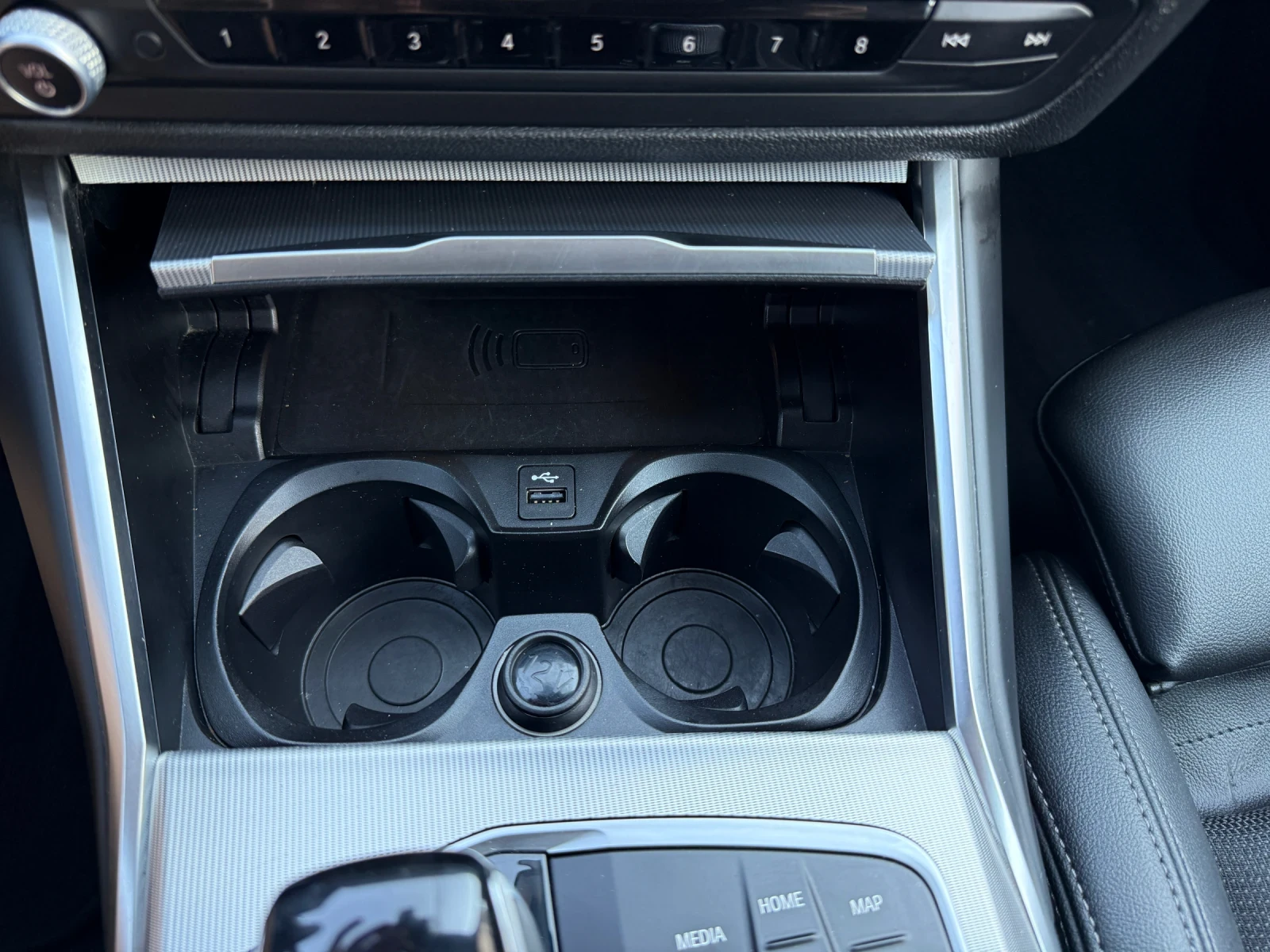 BMW 320 320d Mild hybrid Само на задно, снимка 10 - Автомобили и джипове - 56153671