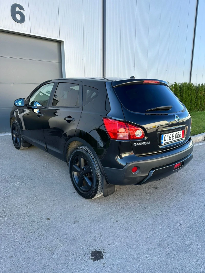 Nissan Qashqai 2.0i 141k.c* Автоматик* Кожа* Камера* ЛИЗИНГ, снимка 5 - Автомобили и джипове - 48832993