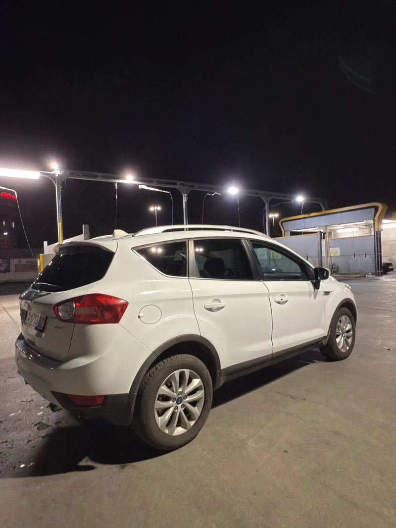 Ford Kuga 4x4 Titanium, снимка 3 - Автомобили и джипове - 52620758