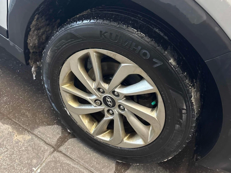 Hyundai Tucson Luxury С РЕГИСТРАЦИЯ & АВТО КРЕДИТ, снимка 6 - Автомобили и джипове - 53289050