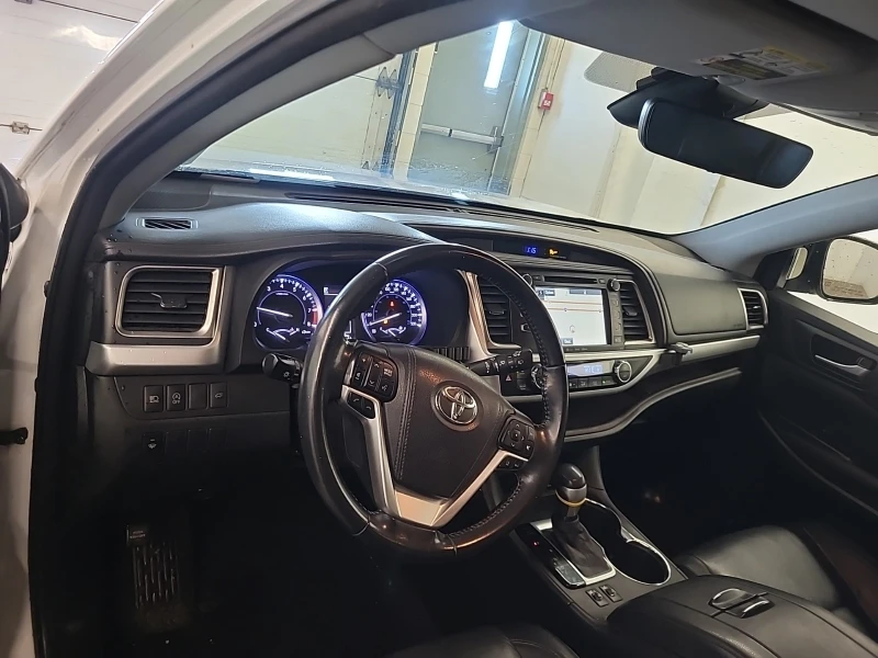 Toyota Highlander XLE * * CARFAX * * АВТО КРЕДИТ * * , снимка 10 - Автомобили и джипове - 53345163