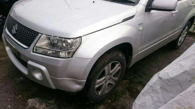 Suzuki Grand vitara 5бр 2,0 1,9, снимка 13 - Автомобили и джипове - 42072317