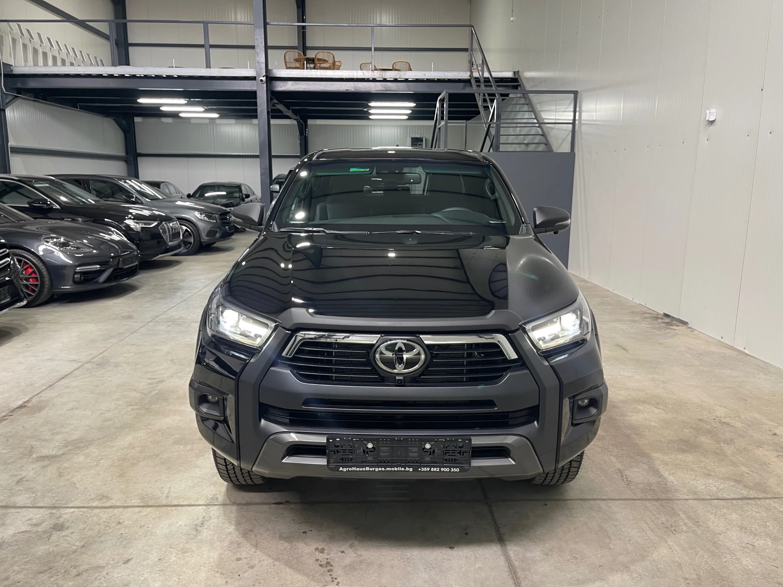 Toyota Hilux FACELIFT 2025 INVINCIBLE 2.8 D4D ЛИЗИНГ - изображение 2
