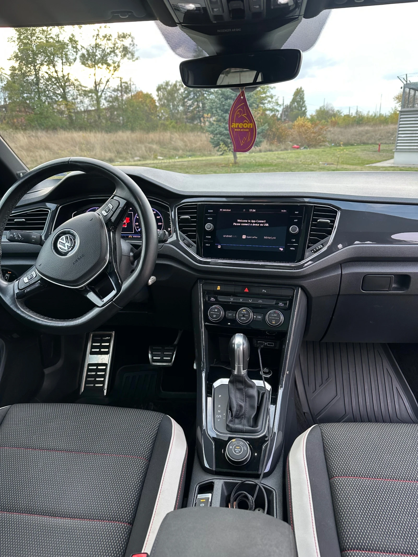 VW T-Roc 2.0 TDI - изображение 6