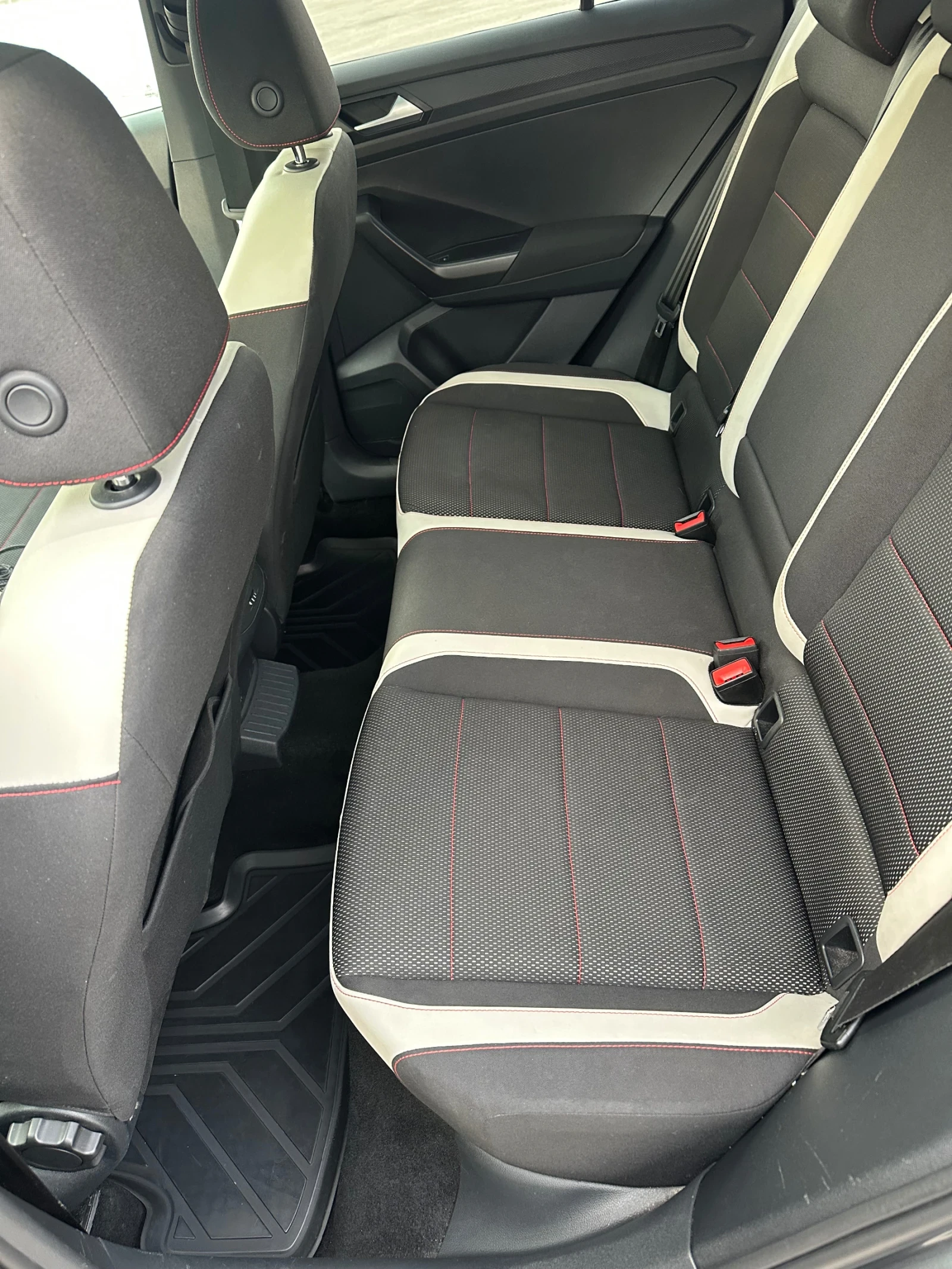 VW T-Roc 2.0 TDI - изображение 9