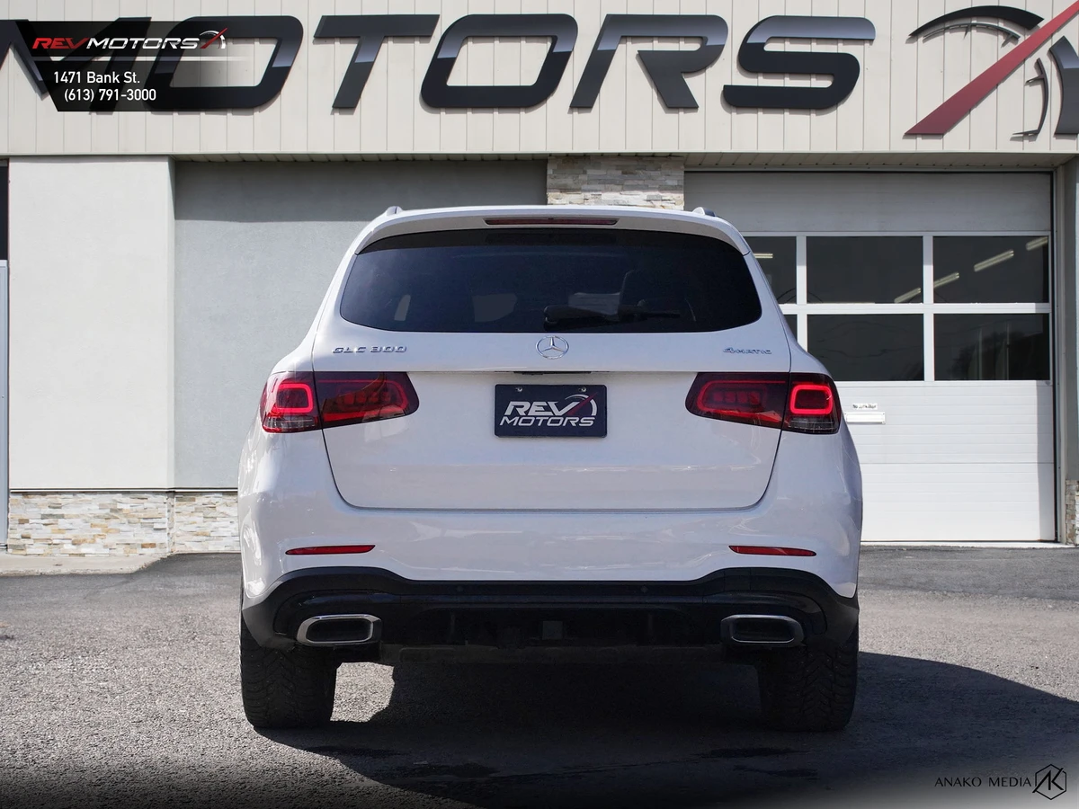 Mercedes-Benz GLC 300 2022* AMG PACK* NIGHT PACK* FACELIFT* PANO* KEYLES - изображение 3