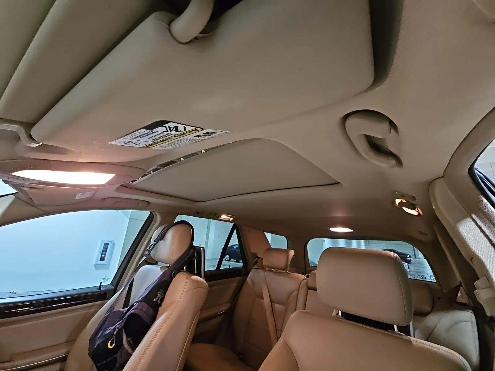 Mercedes-Benz ML 500 AMG* PACK* 5.5* V8* HARMON* KARDON* ПОДГРЕВ* КЕЙЛЕ, снимка 11 - Автомобили и джипове - 53727691