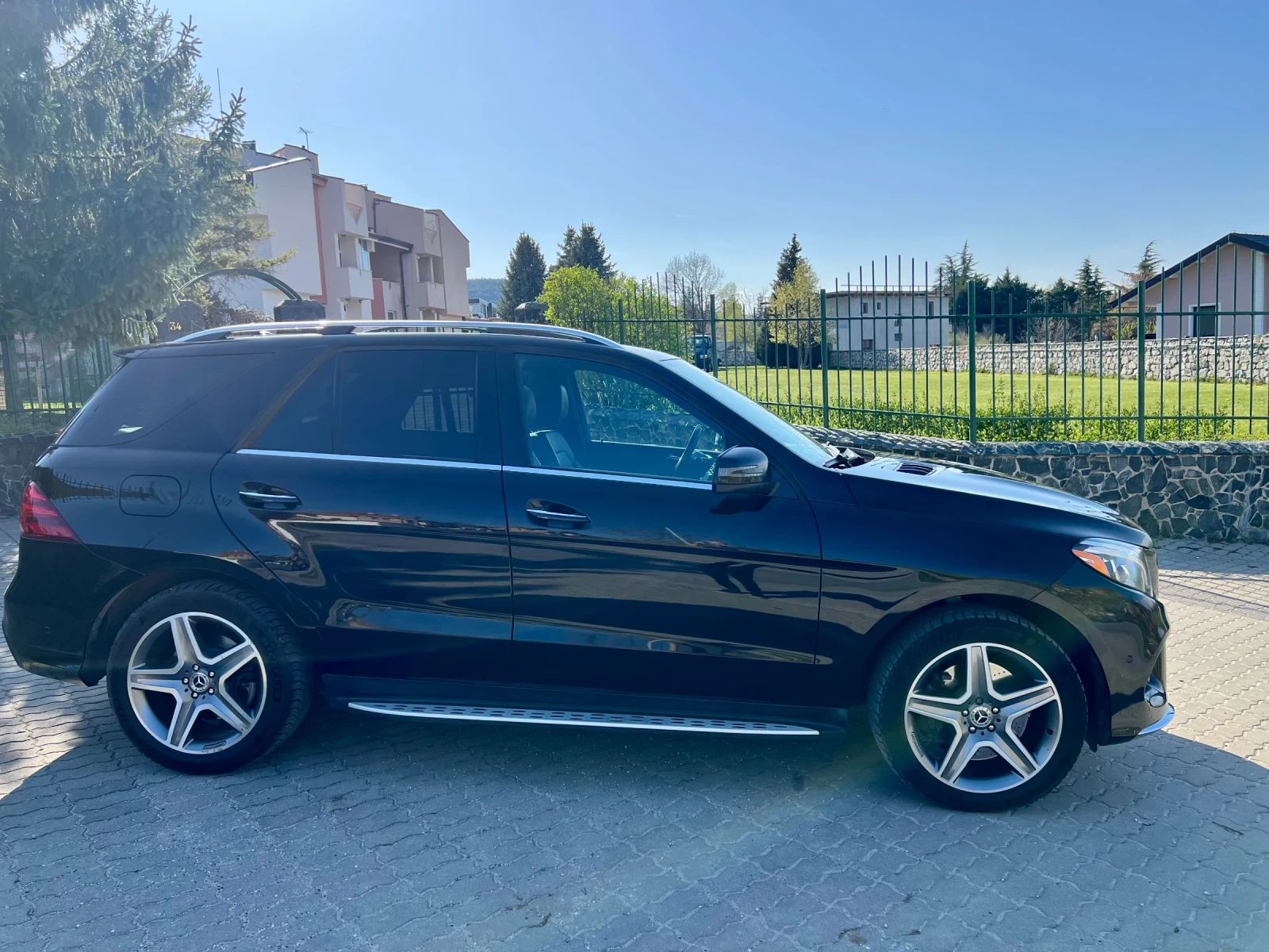 Mercedes-Benz GLE 400 AMG 4MATIC, снимка 4 - Автомобили и джипове - 54173870