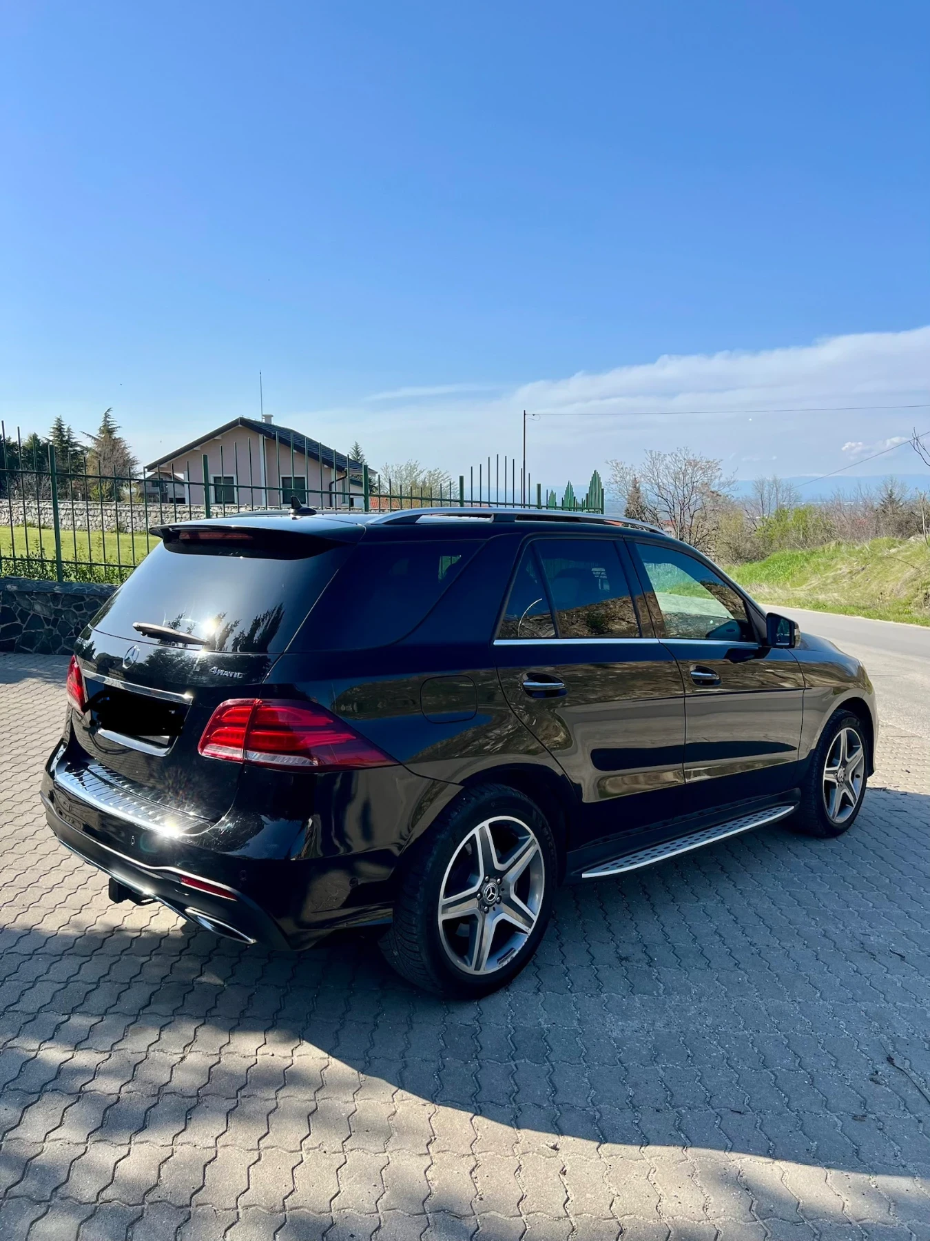 Mercedes-Benz GLE 400 AMG 4MATIC, снимка 5 - Автомобили и джипове - 54173870