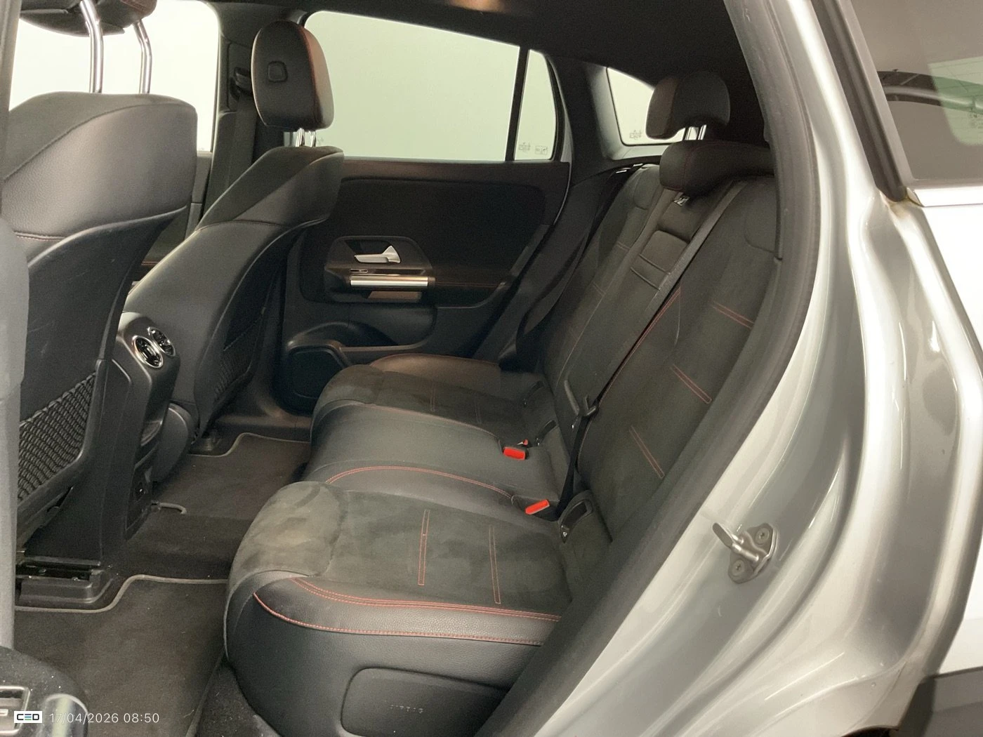 Mercedes-Benz EQA 250 AMG Line, снимка 10 - Автомобили и джипове - 54356374