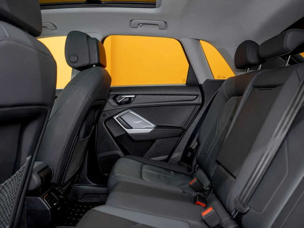 Audi Q3 MATRIX* 45TFSI* ПОДГРЕВ* КАМЕРА* ПАНОРАМА* , снимка 13 - Автомобили и джипове - 55304271