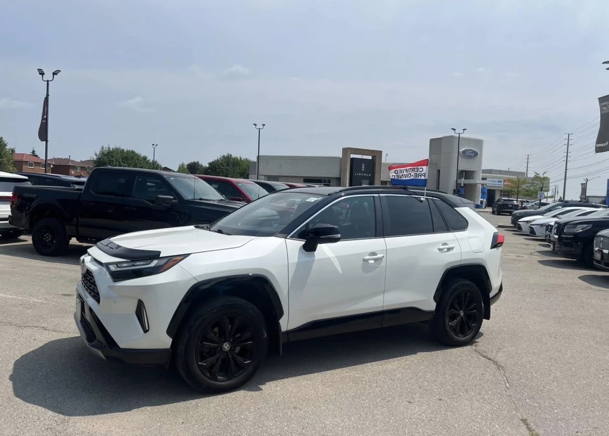 Toyota Rav4 Hybrid XSE * AWD * 360 Camera * , снимка 2 - Автомобили и джипове - 55619201