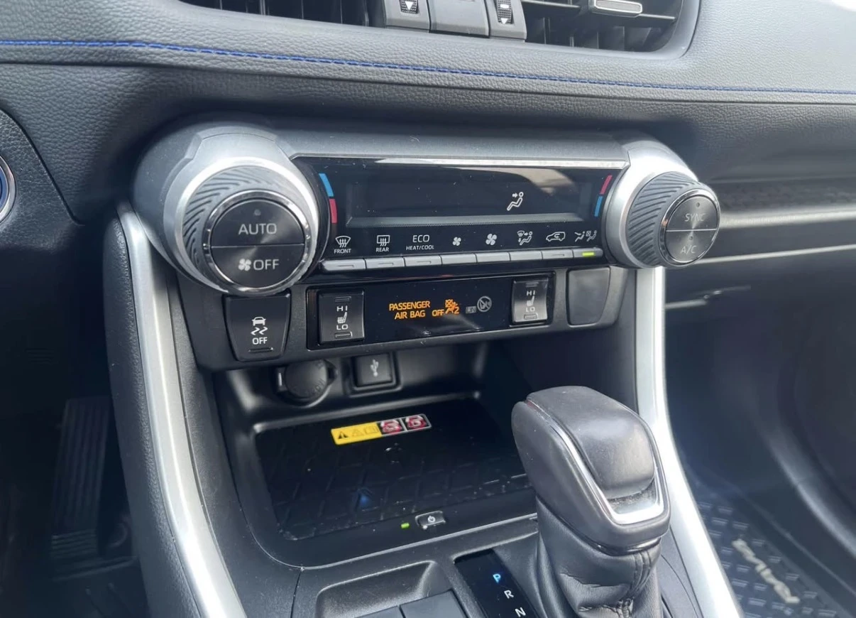 Toyota Rav4 Hybrid XSE * AWD * 360 Camera * , снимка 10 - Автомобили и джипове - 55619201
