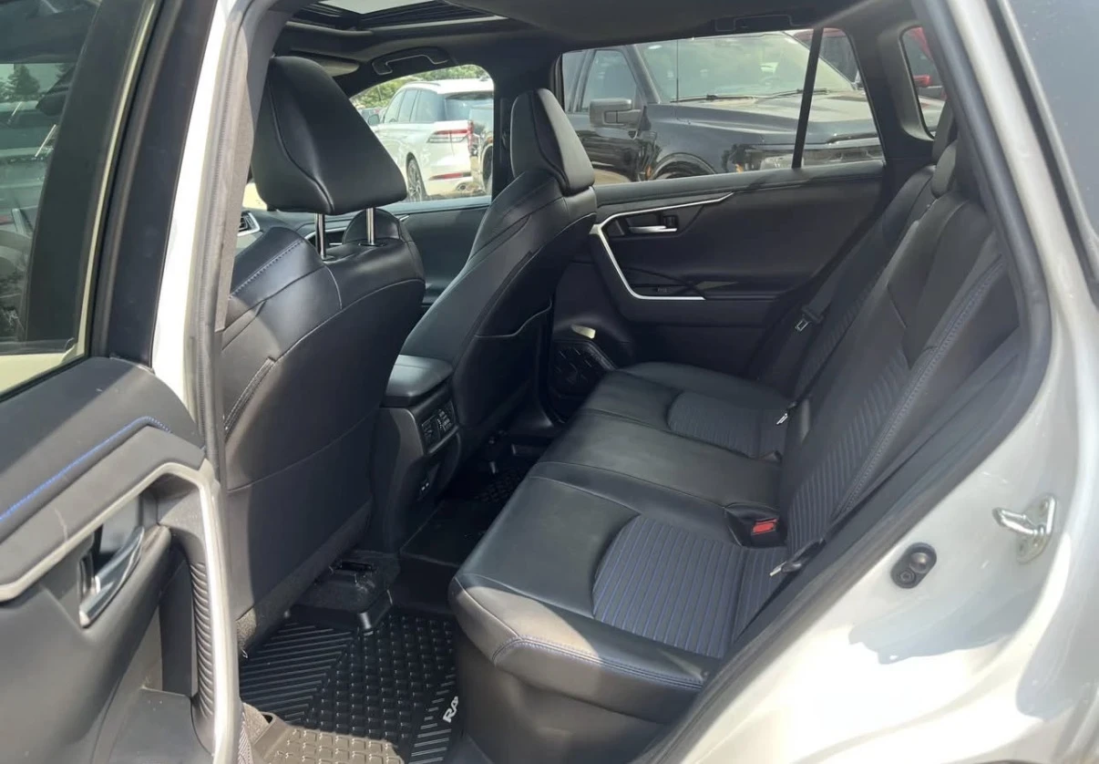 Toyota Rav4 Hybrid XSE * AWD * 360 Camera * , снимка 12 - Автомобили и джипове - 55619201
