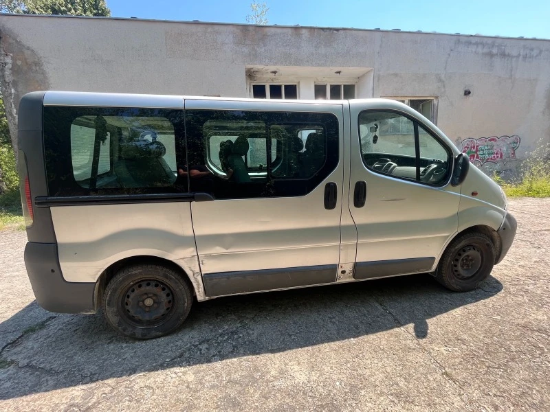 Renault Trafic 1.9-9места, снимка 7 - Бусове и автобуси - 46701436