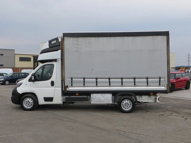 Peugeot Boxer 2,2 HDI EURO 6D, снимка 2 - Бусове и автобуси - 40354567