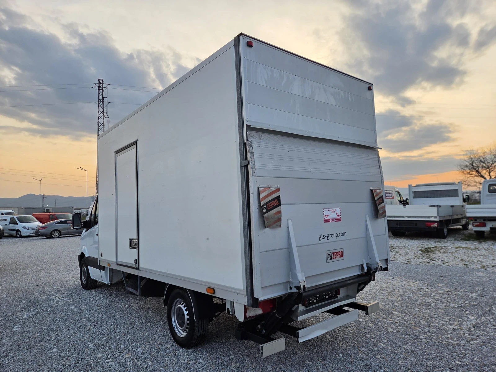 Mercedes-Benz Sprinter 316 CDI, Климатик, Евро 6, П.борд, Две странични врати, снимка 3 - Бусове и автобуси - 53710834