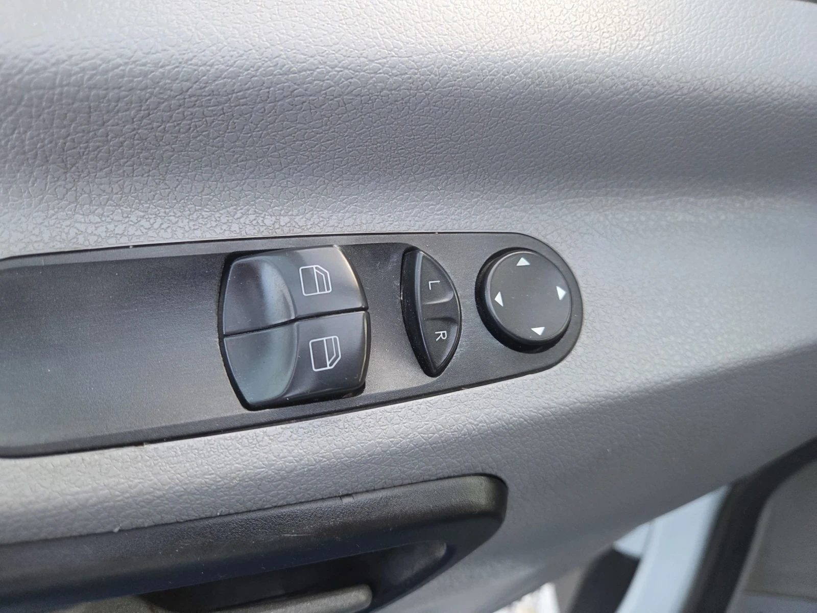 Mercedes-Benz Sprinter 316 CDI, Климатик, Евро 6, П.борд, Две странични врати, снимка 12 - Бусове и автобуси - 53710834