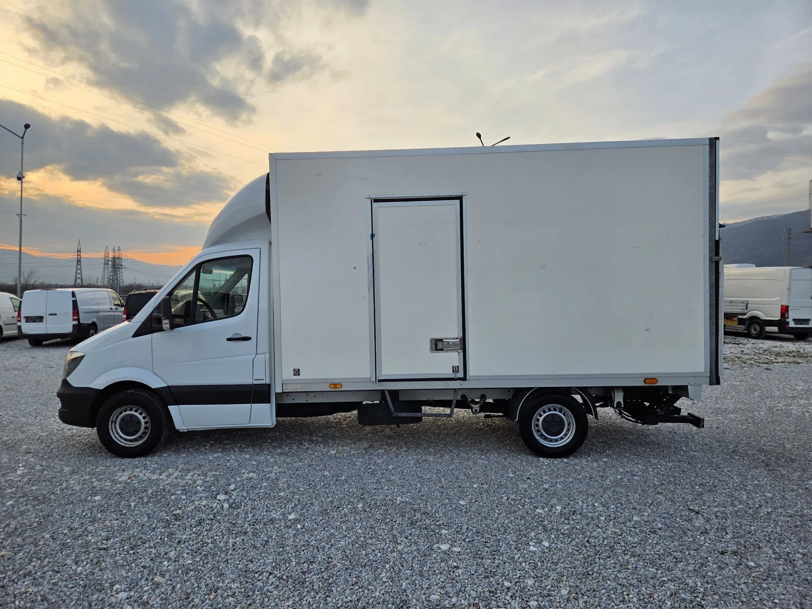 Mercedes-Benz Sprinter 316 CDI, Климатик, Евро 6, П.борд, Две странични врати, снимка 2 - Бусове и автобуси - 53710834