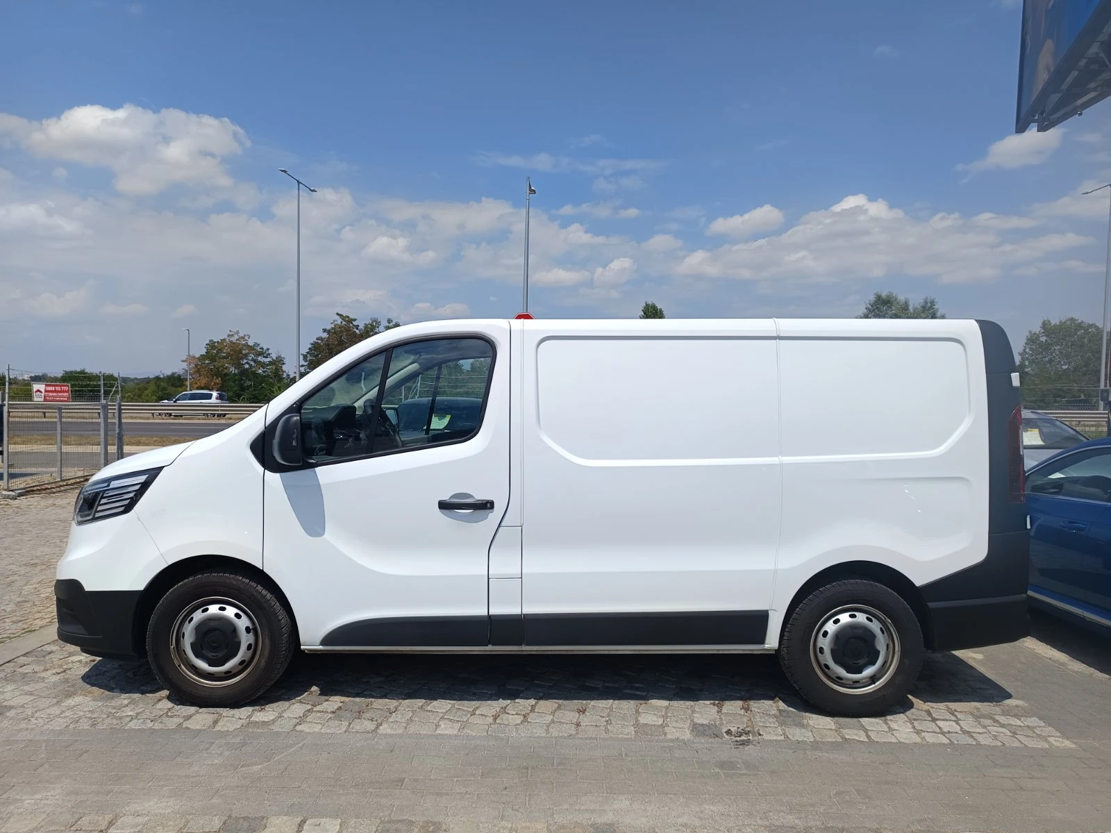 Renault Trafic 2.0dCi/ 110к.с., снимка 7 - Бусове и автобуси - 55725280