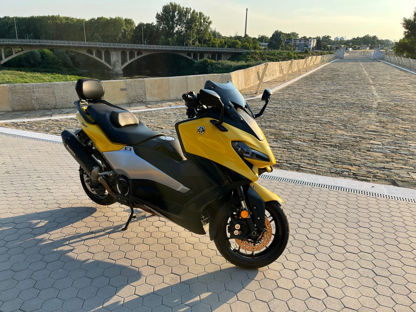 Yamaha T-max 560 - изображение 5