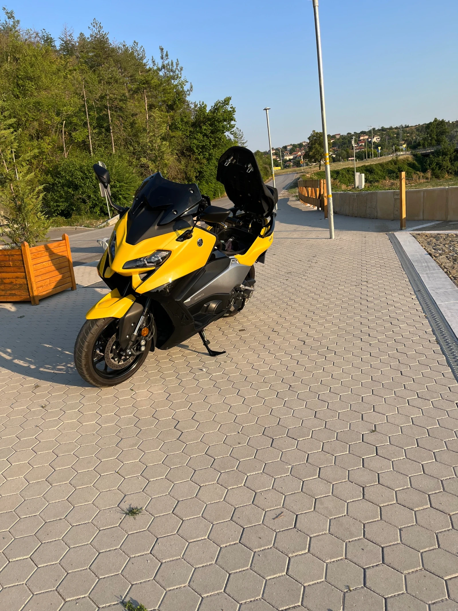 Yamaha T-max 560 - изображение 2