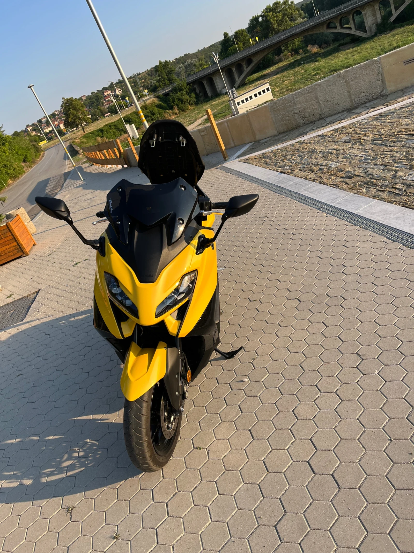 Yamaha T-max 560 - изображение 3