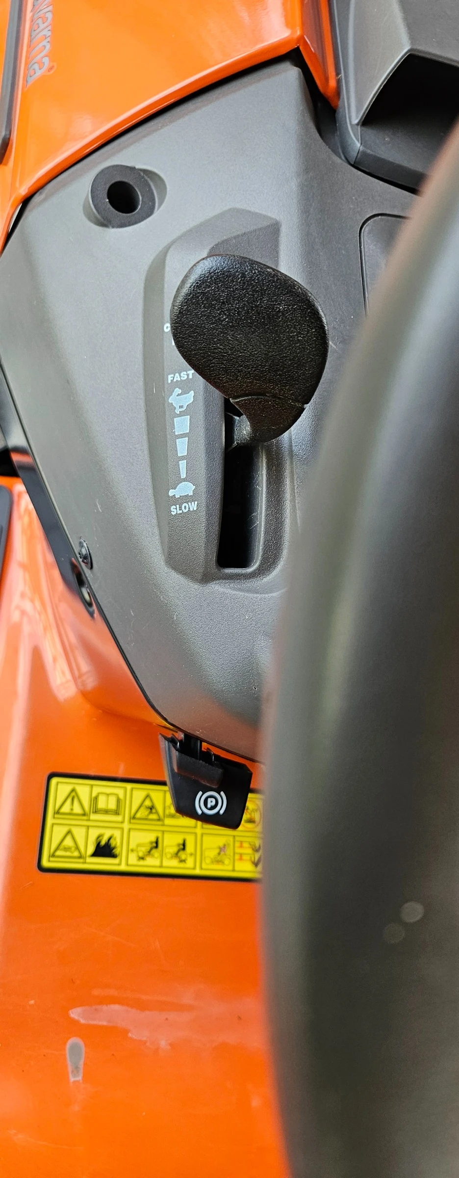 Трактор Друга марка Husqvarna TC 138L - изображение 3