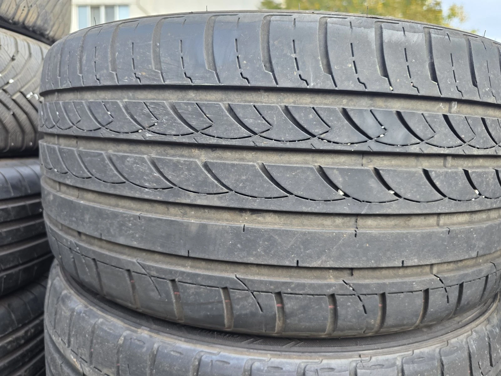 Гуми Летни 255/35R20