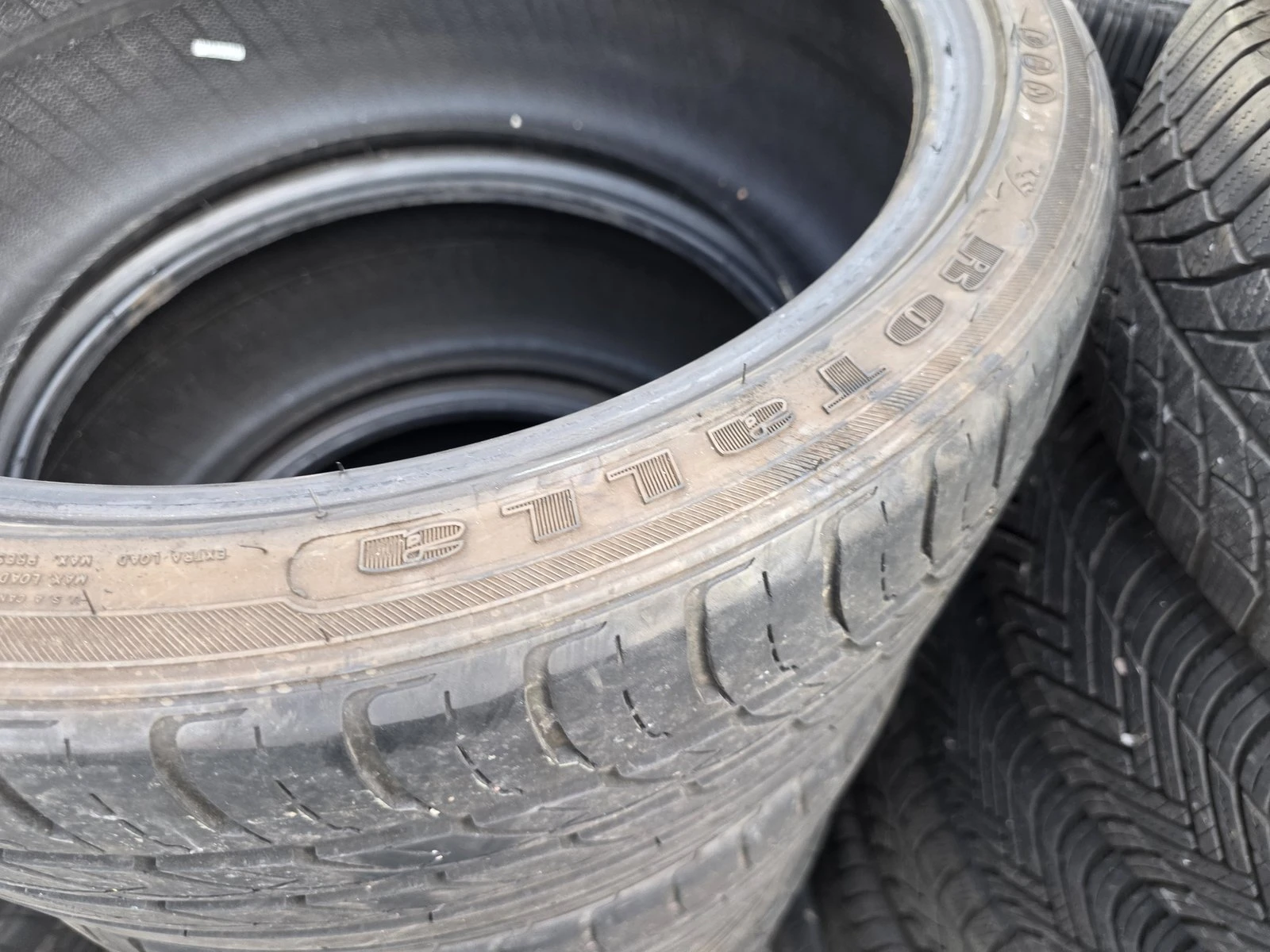 Гуми Летни 255/35R20, снимка 7 - Гуми и джанти - 56731049
