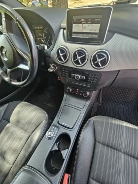 Mercedes-Benz B 180 Sport Сервизна история , снимка 14