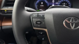 Toyota Crown Limited AWD, снимка 11