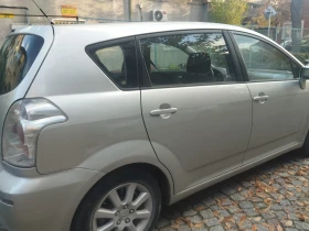 Toyota Corolla verso, снимка 3