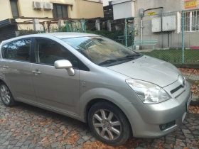 Toyota Corolla verso, снимка 2