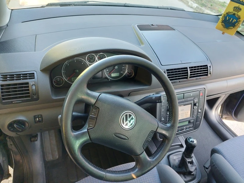 VW Sharan, снимка 11 - Автомобили и джипове - 46486340