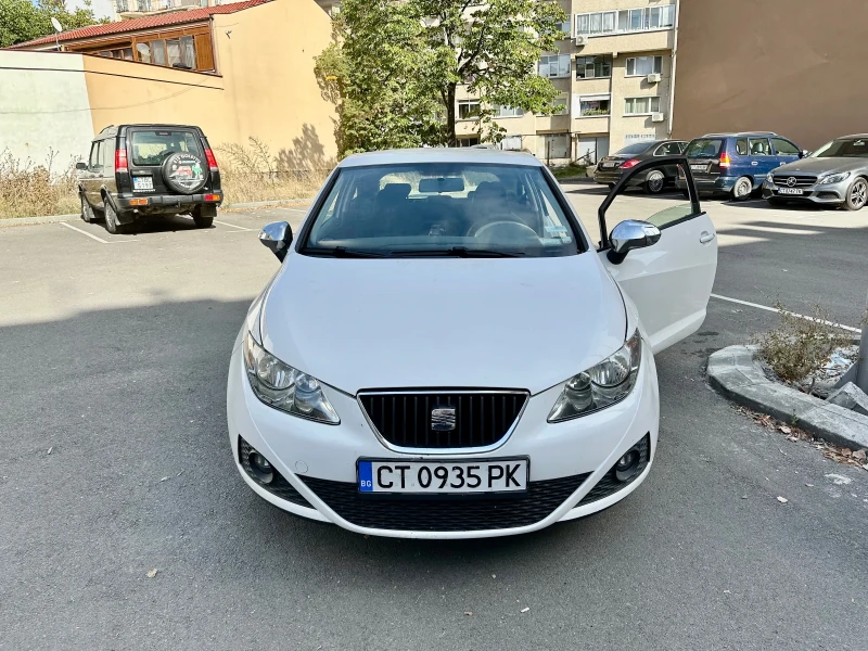 Seat Ibiza 1.4 +  газов инжекцион, снимка 2 - Автомобили и джипове - 47549226