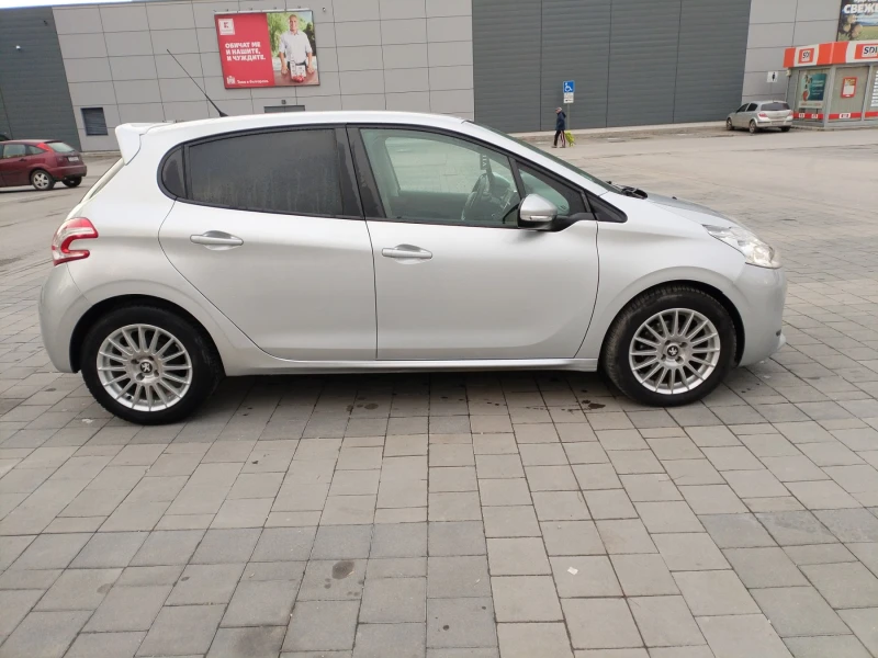 Peugeot 208 1, 4 HDI, снимка 7 - Автомобили и джипове - 48516488