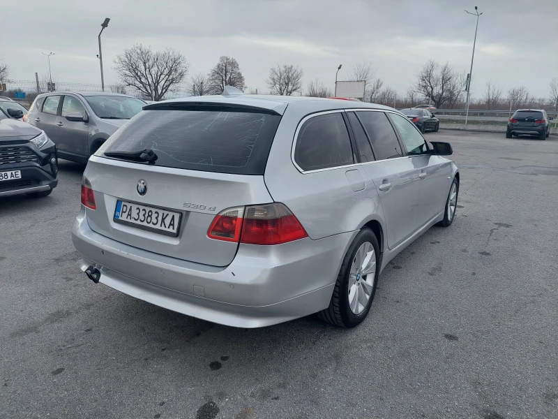 BMW 530 3.0D АВТОМАТИК  КОЖА НАВИ, снимка 3 - Автомобили и джипове - 49472191