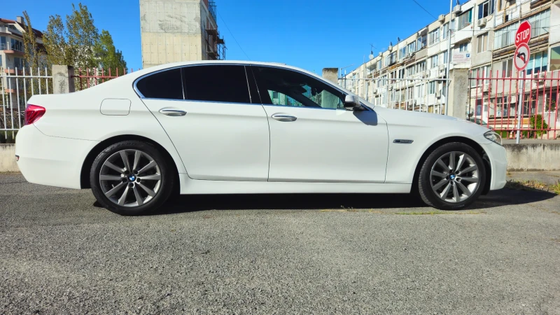 BMW 520 Xdrive luxury line, снимка 2 - Автомобили и джипове - 52472739