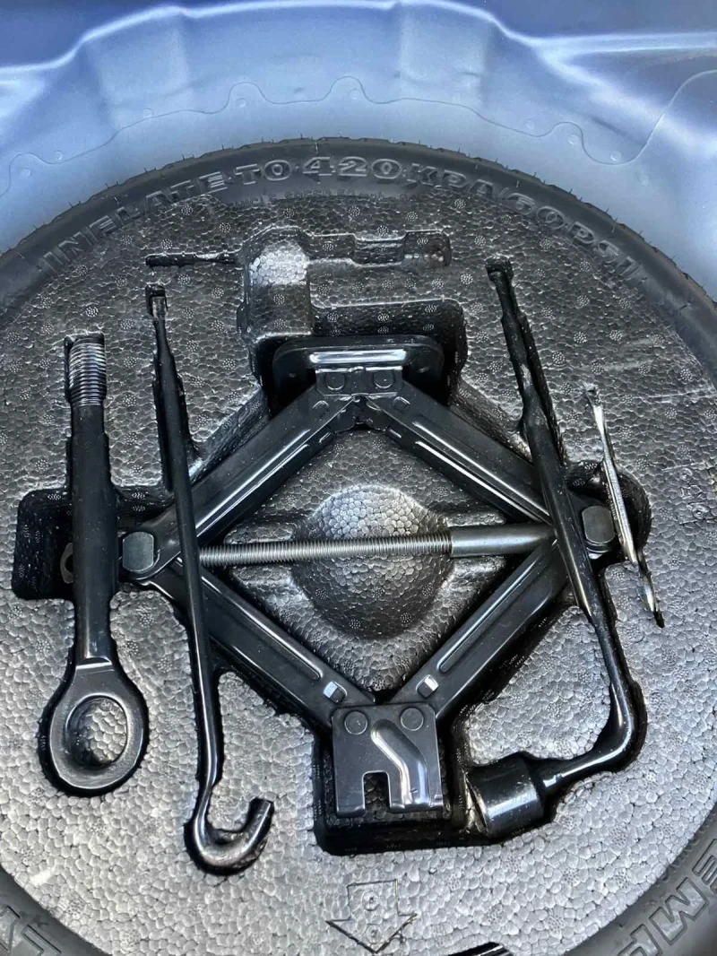 Kia Ceed 1.4 16v, снимка 4 - Автомобили и джипове - 52498570