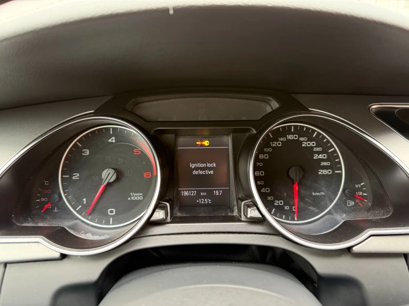 Audi A5 3.0TDI 239кс Quattro/Ръчни скорости, снимка 13 - Автомобили и джипове - 52652876