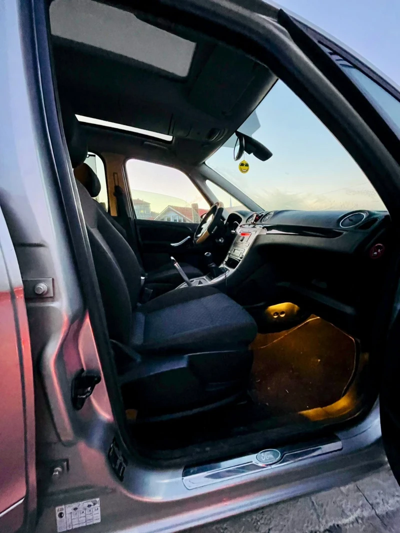 Ford Galaxy 2.0i 145кс. Ghia , снимка 6 - Автомобили и джипове - 52741674