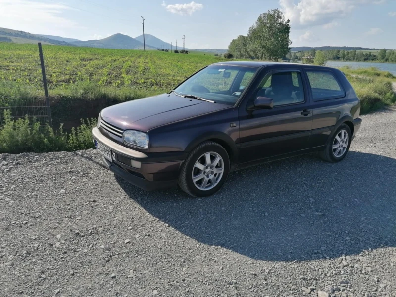 VW Golf 2.0 115, снимка 2 - Автомобили и джипове - 52821024