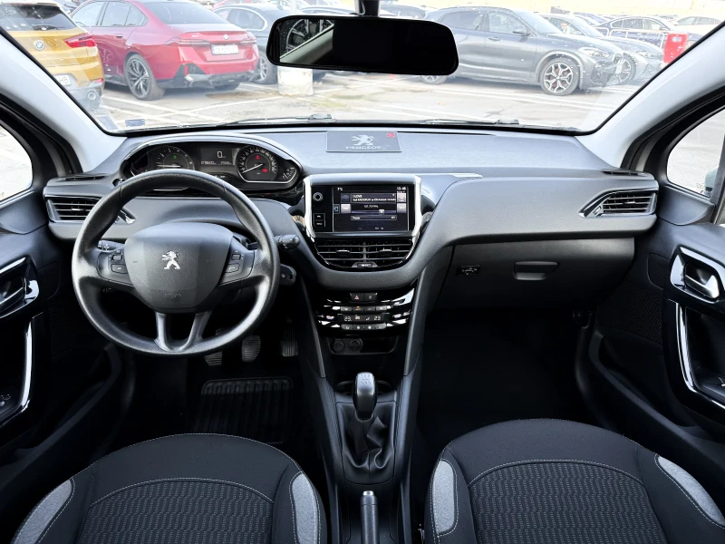 Peugeot 208 1.2 PureTech * 82p.s * Facelift * От България, снимка 11 - Автомобили и джипове - 52883336