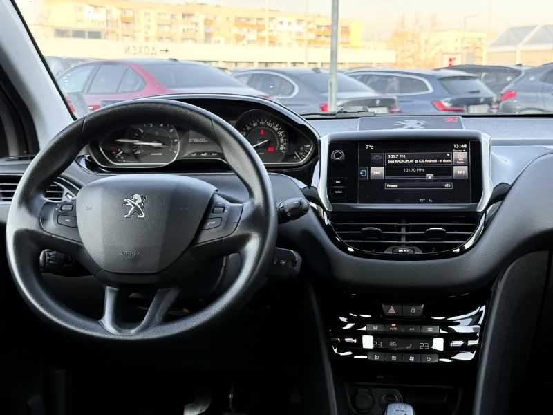 Peugeot 208 1.2 PureTech * 82p.s * Facelift * От България, снимка 12 - Автомобили и джипове - 52883336