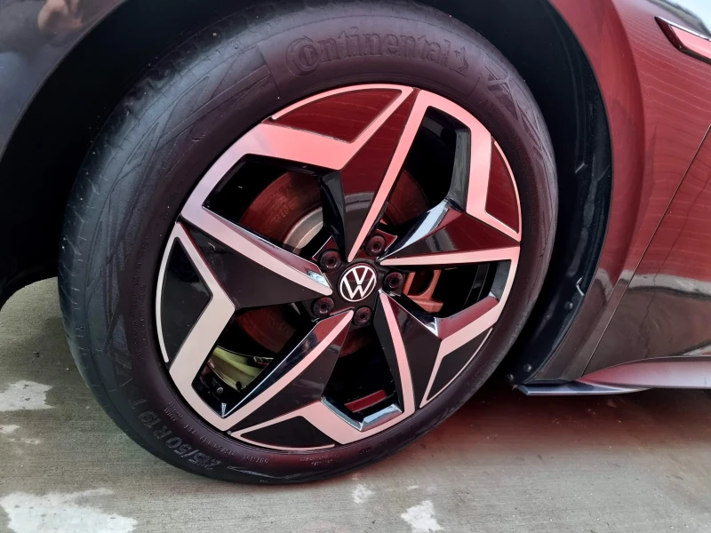 VW ID.3 Гаранционна 204 к.с./62 kwh/450км/1st/LED/, снимка 17 - Автомобили и джипове - 53138251