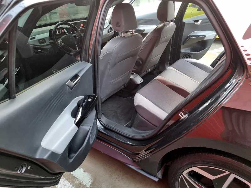 VW ID.3 Гаранционна 204 к.с./62 kwh/450км/1st/LED/, снимка 11 - Автомобили и джипове - 53138251