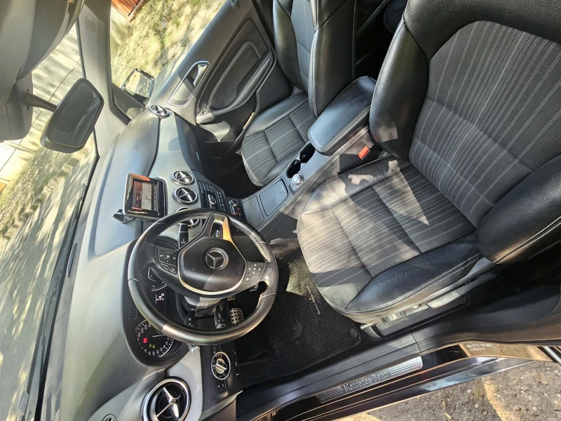 Mercedes-Benz B 180 Sport Сервизна история , снимка 16 - Автомобили и джипове - 53106169