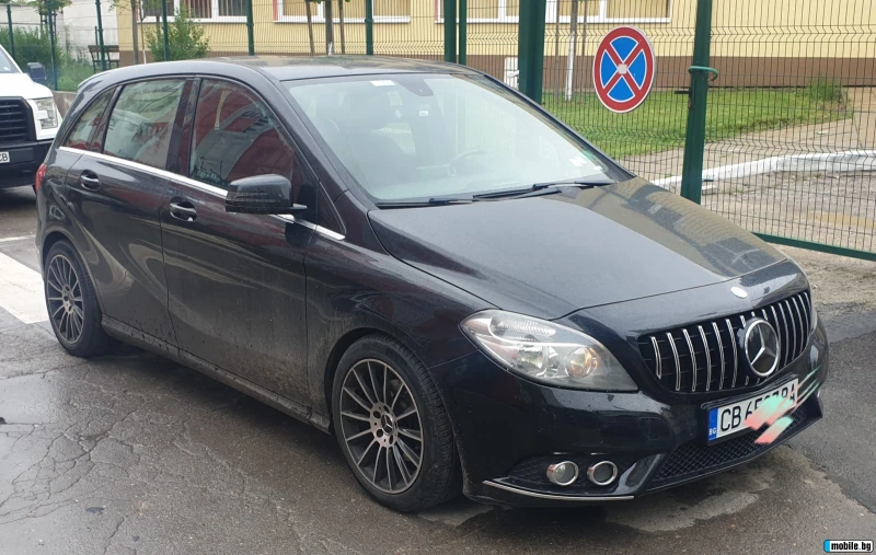 Mercedes-Benz B 180 Sport Сервизна история , снимка 3 - Автомобили и джипове - 53106169