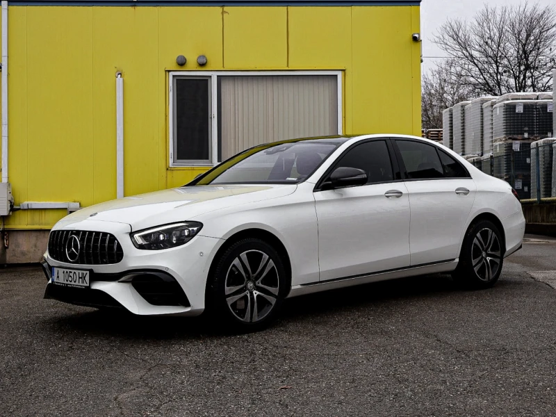 Mercedes-Benz E 220 AMG 4 matic, снимка 7 - Автомобили и джипове - 53409508